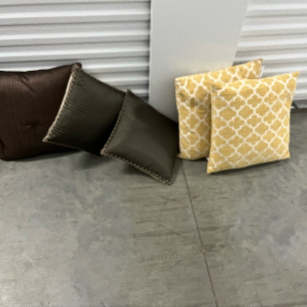 filing cabinet pair of pictures bike racks foldable dog crates,kid gate pillows - Picture 11 of 11